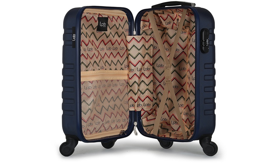 Image 14: LPB Cabin Suitcase and Vanity Set