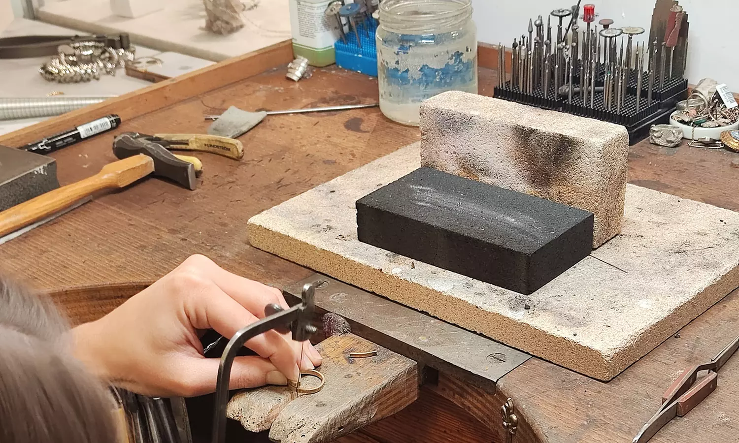 Goldschmiede-Kurs: Trauringe selber schmieden für 1-2 Personen