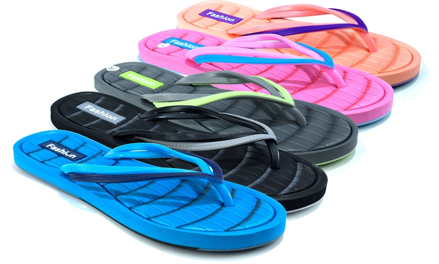 Image 1: Women's Lightweight Flip Flops