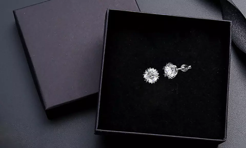 'Grown Moissanite' oorbellen