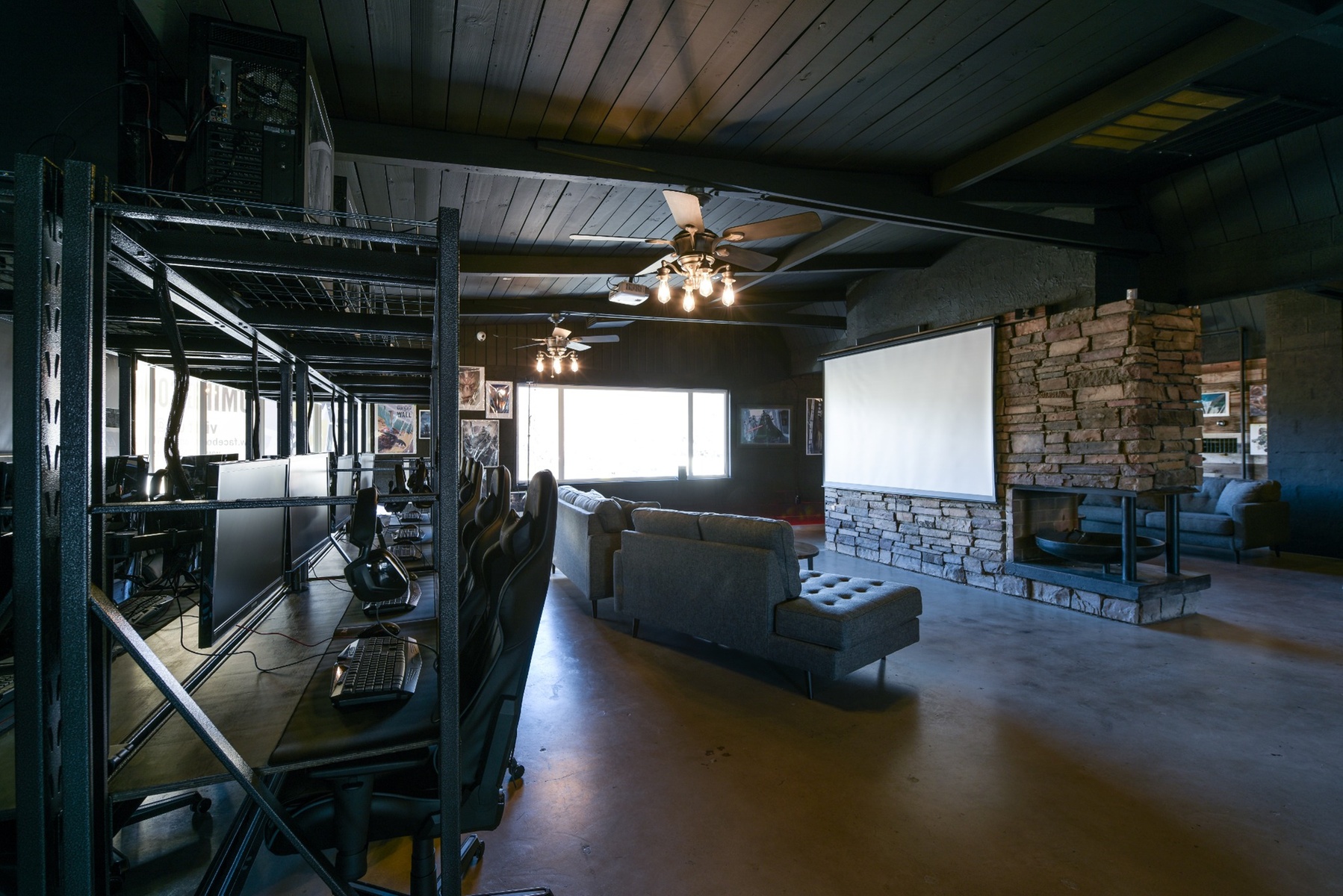 Experience Ultimate Gaming with VR and Unlimited Play Passes