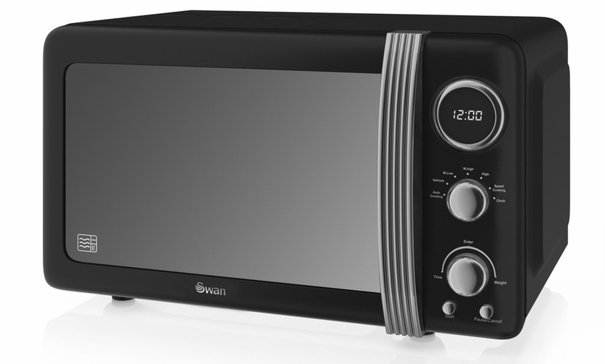 Image 3: Swan 800W Retro Digital Microwave