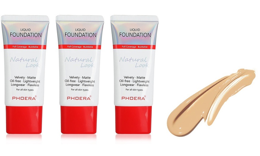 Image 23: Phoera Velvety Matte Lightweight Liquid Foundation