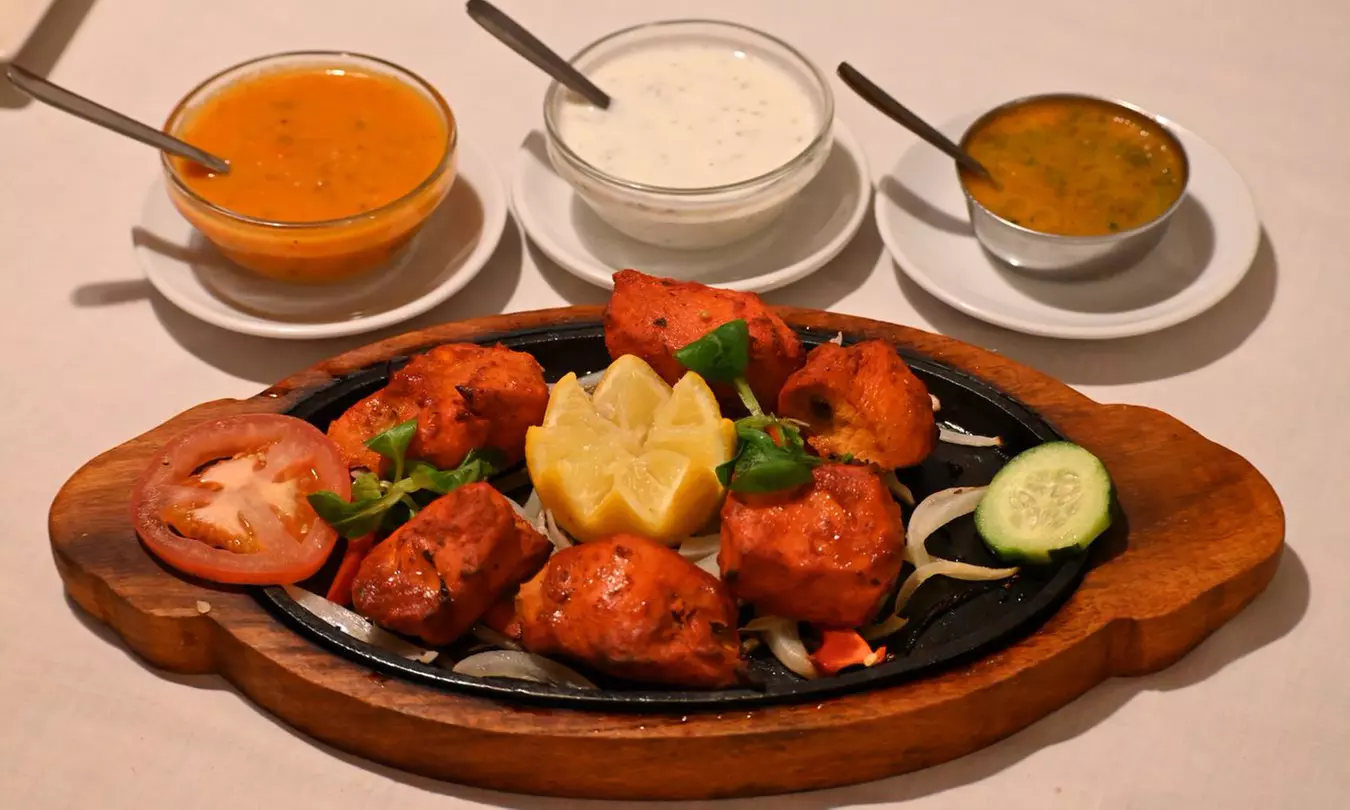 ¡Descubre la magia de la cocina nepalí en Hola Nepal!