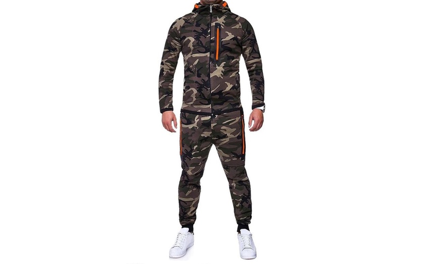 Image 3: Men's Camo Tracksuit