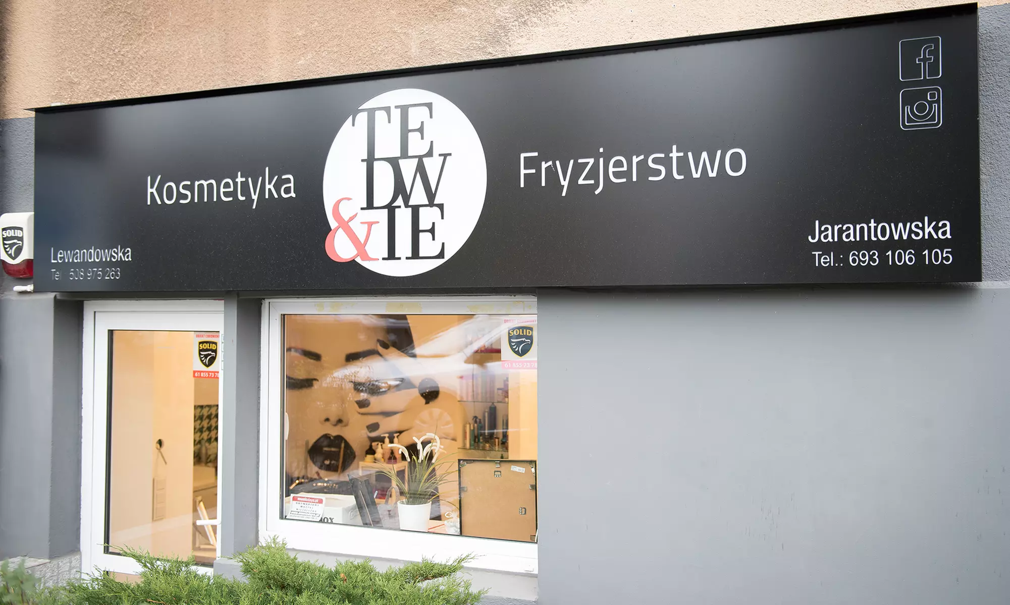 Makijaż permanentny brwi