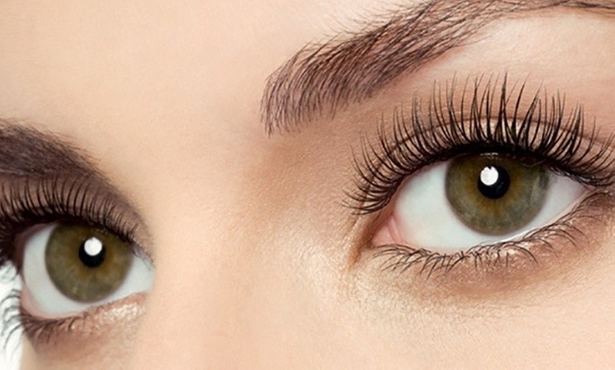 Eyelash-Lifting and Tinting Treatment Options for Fuller Lashes