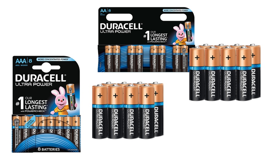 Image 7: Duracell AA and AAA Batteries