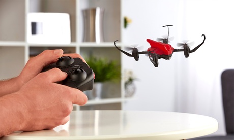 Drone quadricottero Zennox dal design compatto disponibile con o senza pack da 4 batterie AAA