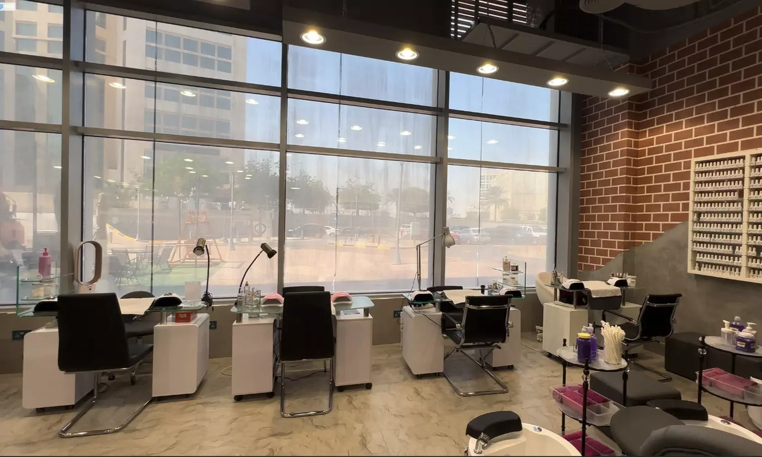 60-Minute Dr. Renaud Azulene Treatment Package at Mad Lillies Salon