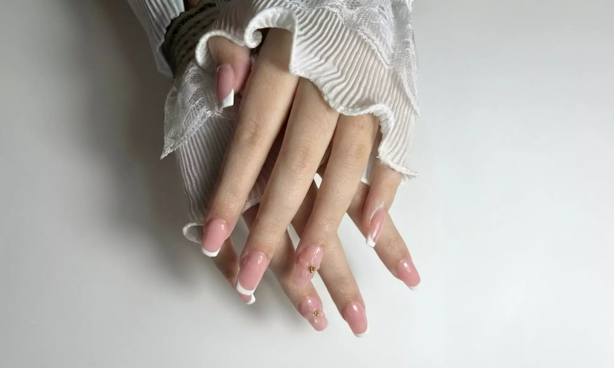 1 sesión de manicura y/o pedicura para 1 persona