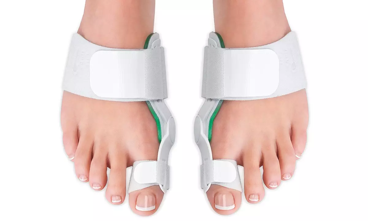 Medical-Grade Adjustable Bunion Toe Splint with Hinge - Primary Image