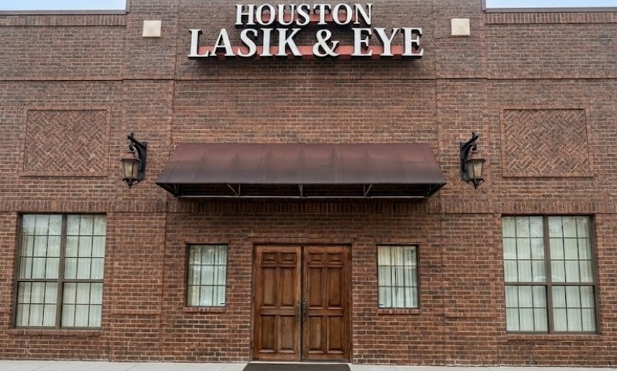 Image 3: Unlock Clearer Vision with LASIK in Houston—Save Up to $1,200