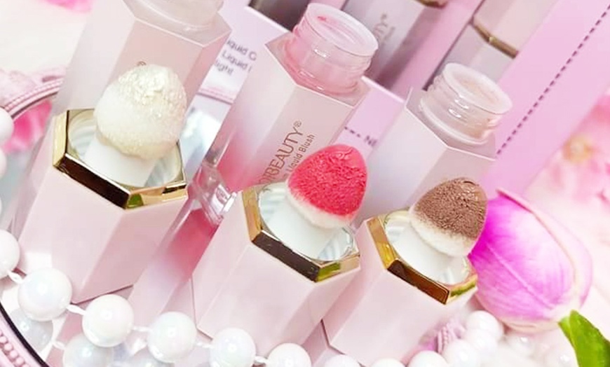 Image 2: Kit de maquillage "Favor Beauty"