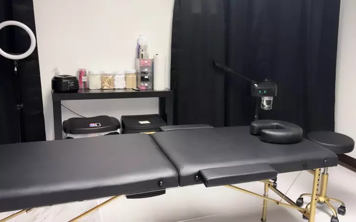 Brazilian and Back Wax Sessions for Smooth Hydrated Skin
