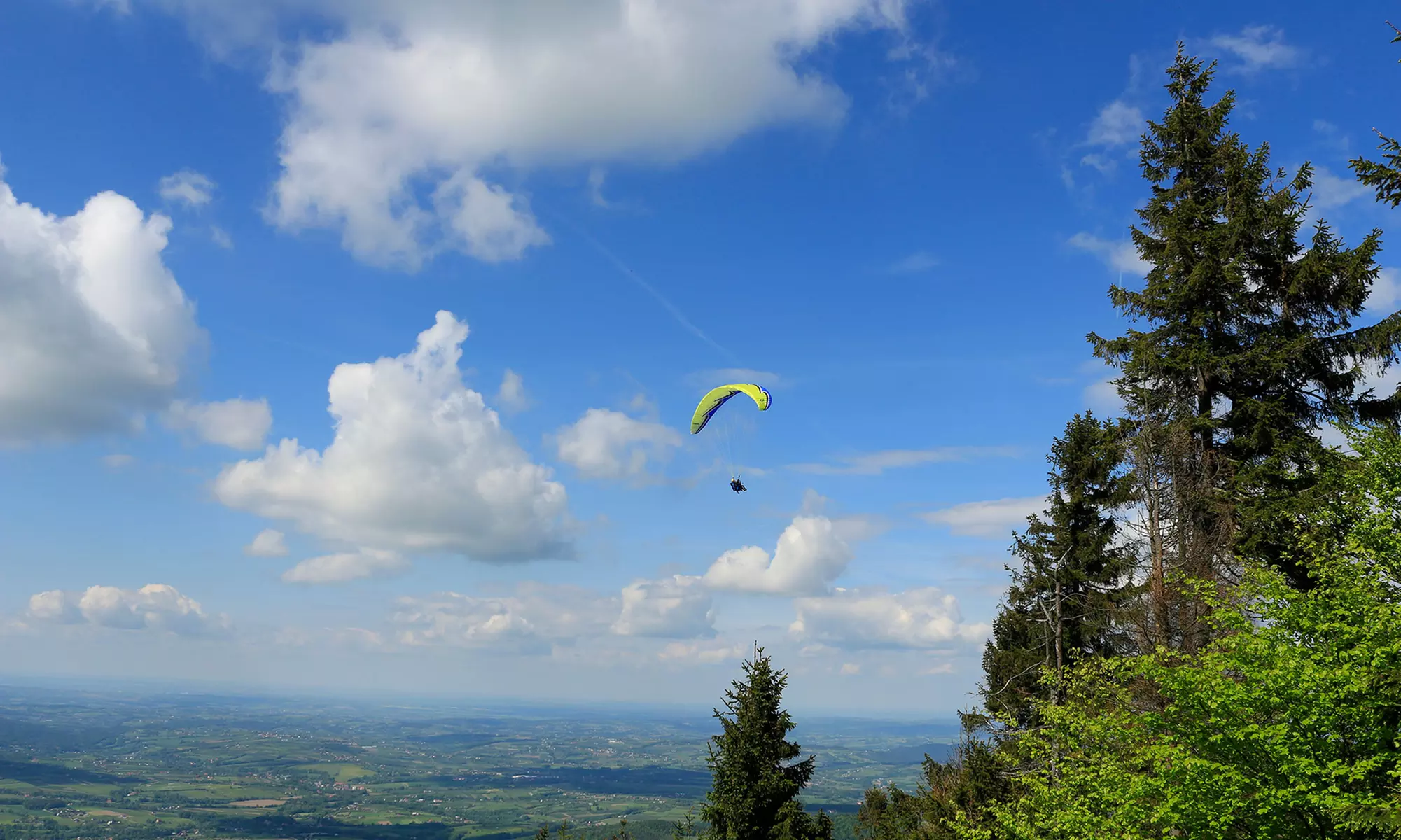 Lot widokowy paralotnią w tandemie dla 1 lub 2 osób w GringoFly - Primary Image
