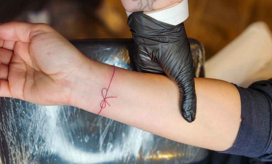 Image 2: Small Fine-Line Tattoo (2-4 inches) or Medium (4-6 inches) Service