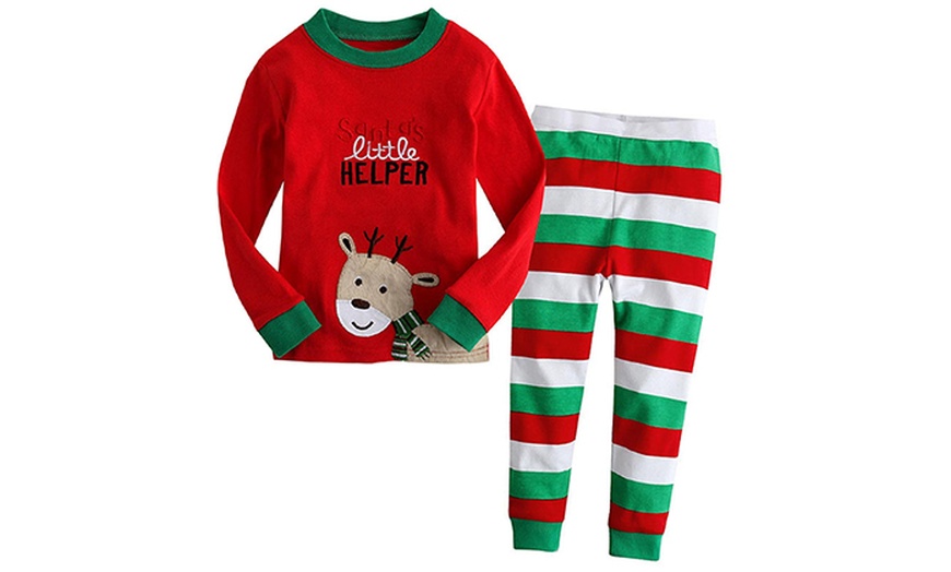 Image 2: Kids' Christmas Pyjamas