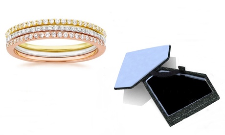 Anello Veretta con struttura in argento 925, adornato da cristalli zirconi e disponibile in 3 colori e 3 taglie