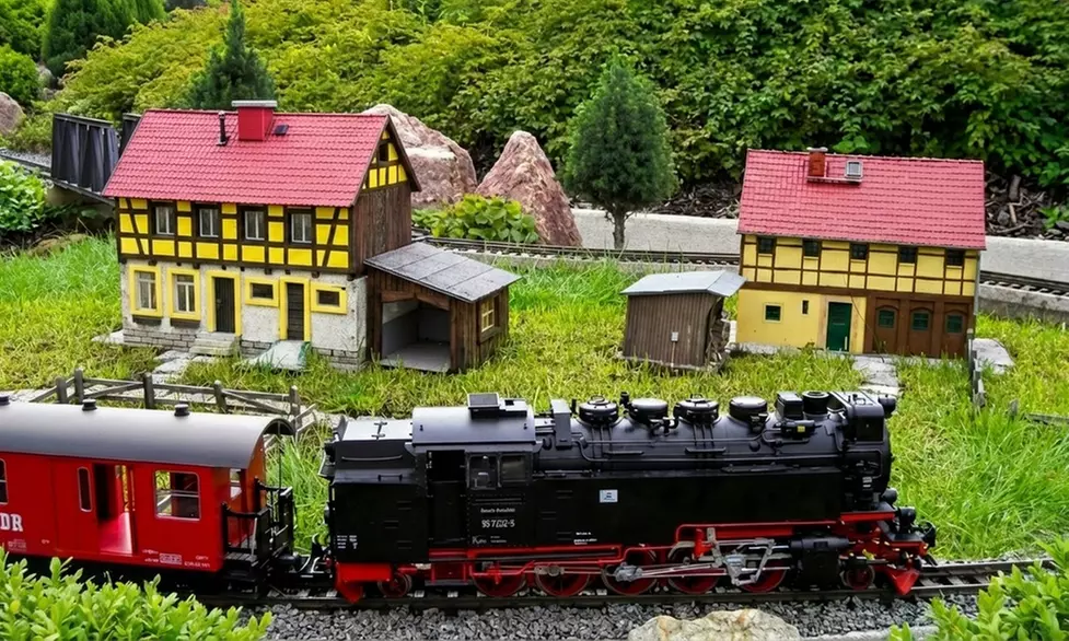Ticket für 1-2 Erwachsene & 1-2 Kinder für die Eisenbahnwelten Rathen