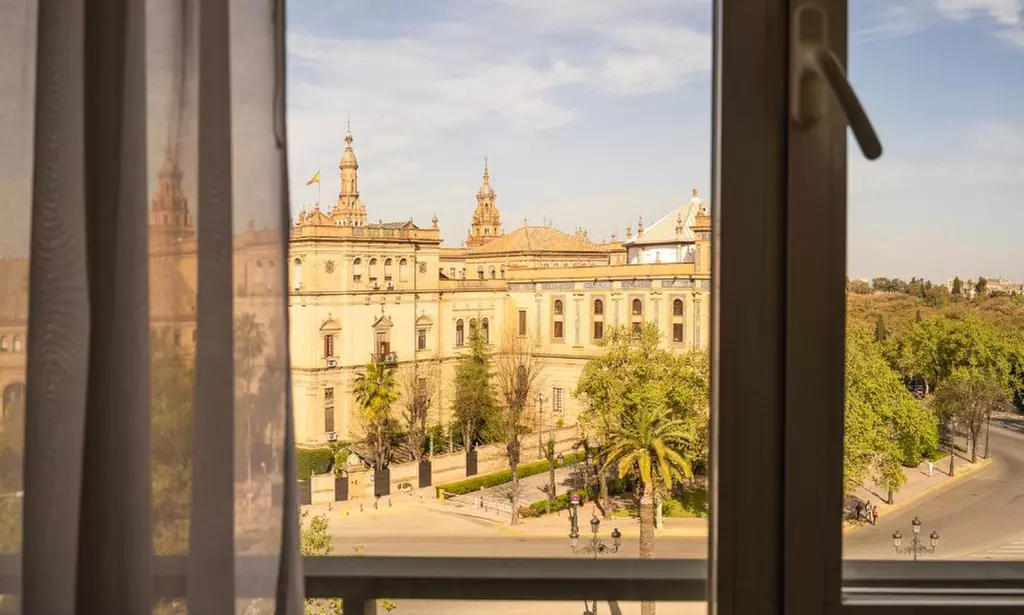 ✈ Siviglia 4*: Volo diretto più 2, 3 o 4 notti in hotel