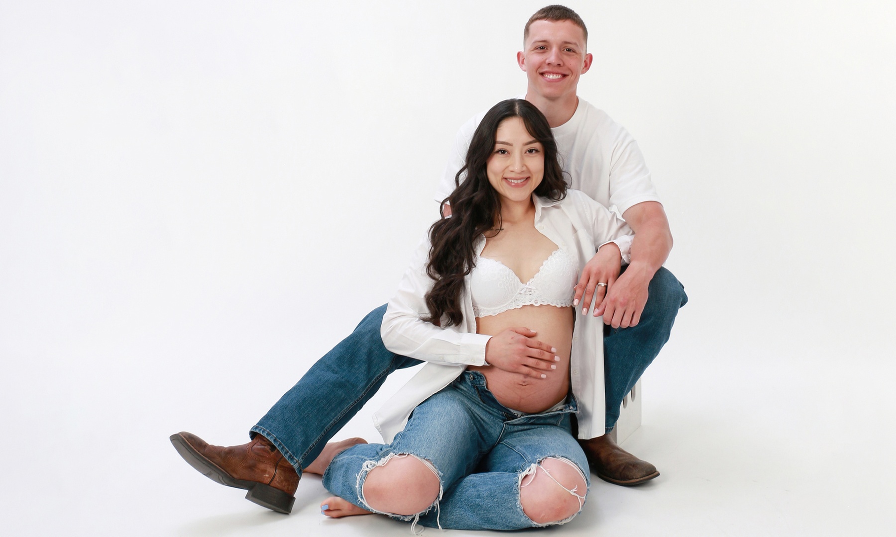 Capture special moments with a 30 or 60-minute studio photo shoot