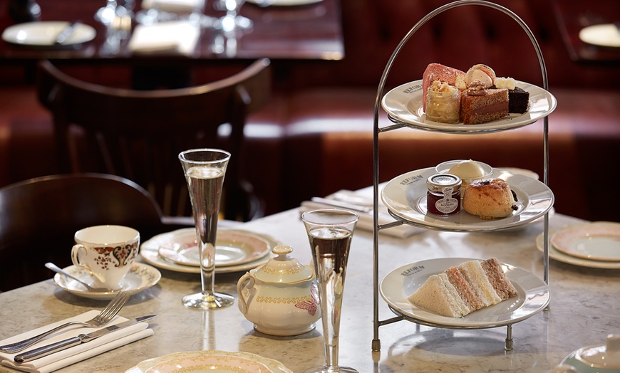 Image 4: Experience Luxury afternoon Tea with Prosecco in Elegant Marylebone!