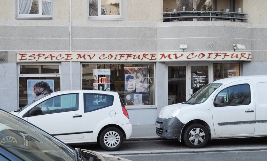 Image 2: Jusqu'à 33% de remise sur Coiffure chez Salon de coiffure Lassini mixte