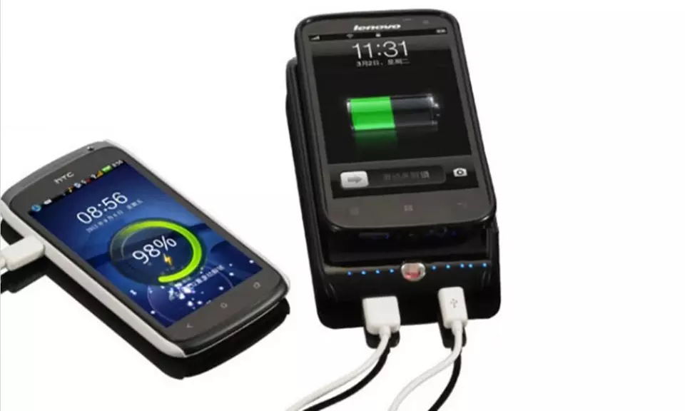 Wireless QI Powerbank 8.000 mAh mit zusätzlichem USB-Slot in der Farbe nach Wahl ink. Versand - Second Medium