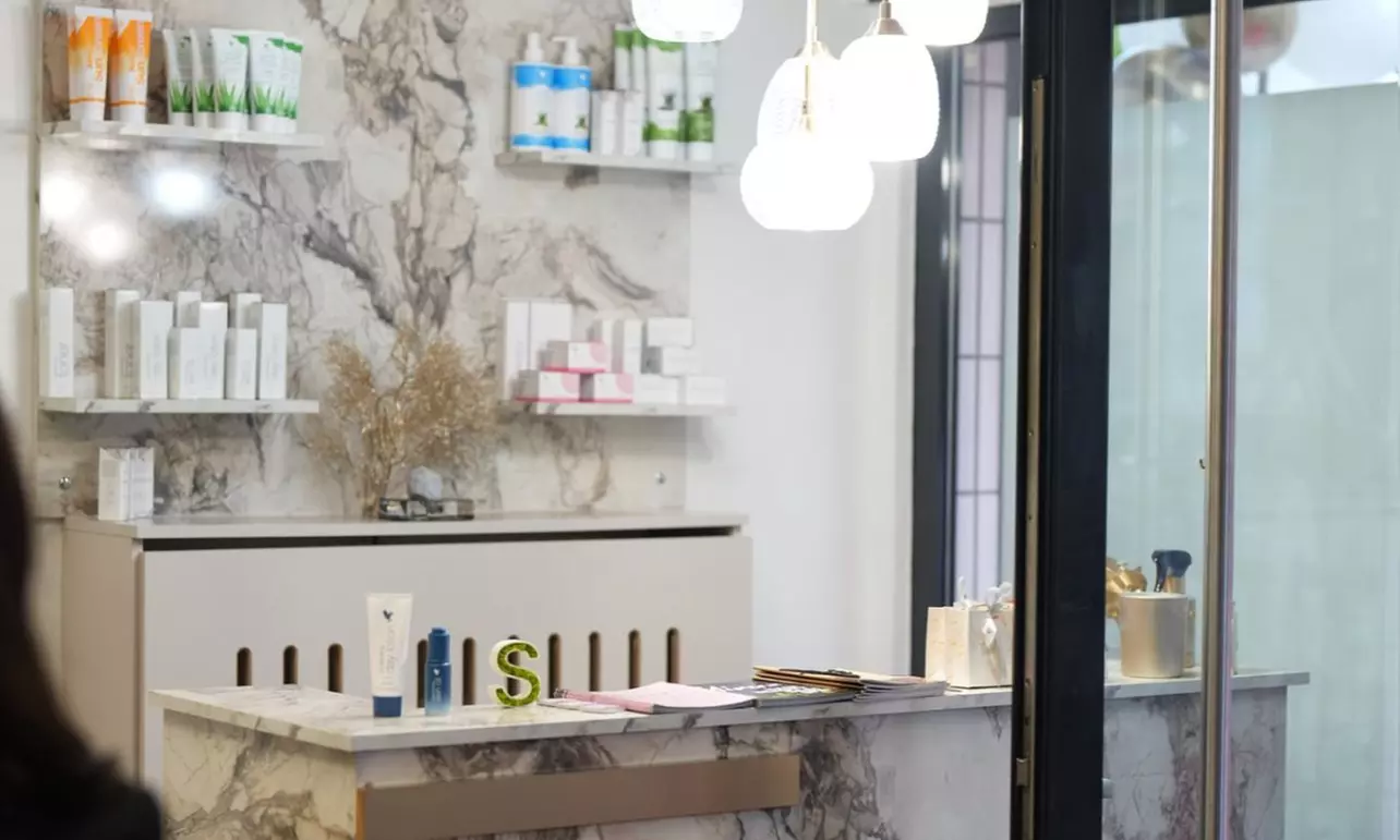 Waschen, Schneiden, Föhnen oder Trockenhaarschnitt für 1 Person