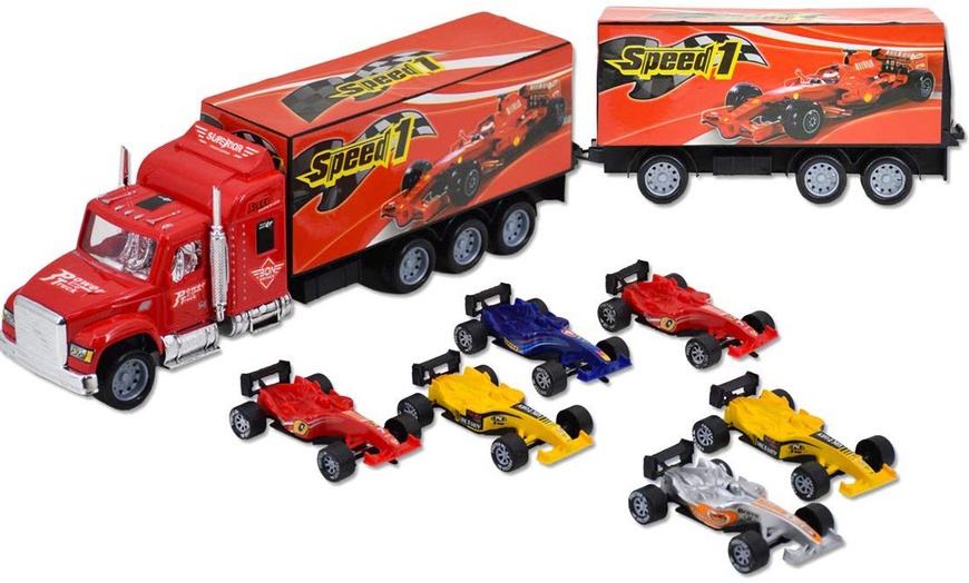 Image 7: 1:32 Scale Trailer Truck Vehicle Play Set