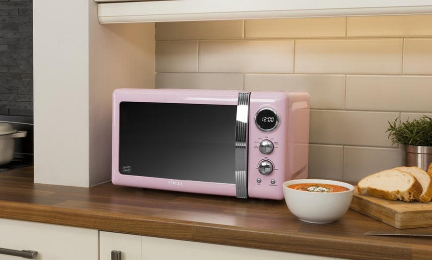 Image 9: Swan 800W Retro Digital Microwave