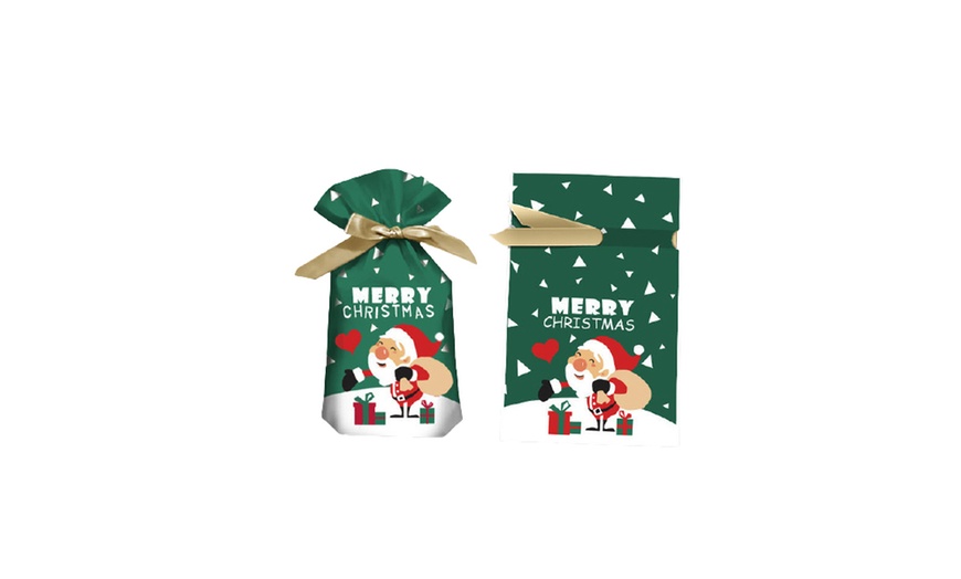 Image 7: 50-Piece Christmas Drawstring Gift Bag Set