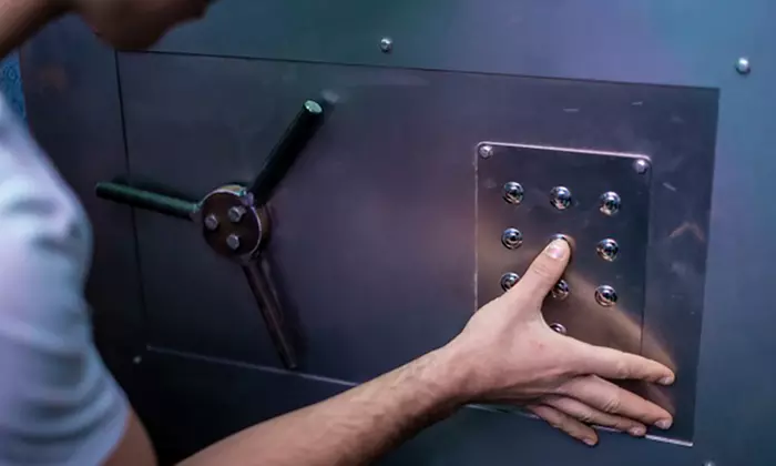 Prison Island avec Exalto Decines