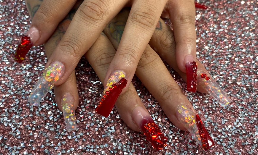 Image 4: Nail Art Magic: Gel X / Acrylic Set with Extra Hand Massage