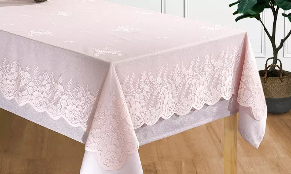 Lot nappe et surnappe en dentelle