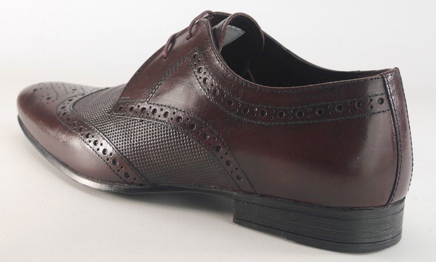 Image 13: Red Tape Men's Leather Shoes