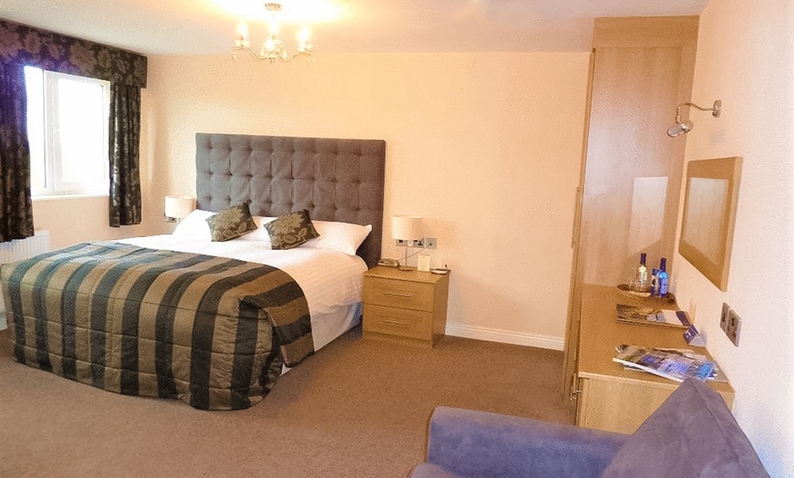 Image 8: Lancashire: Double or Twin Room with Breakfast