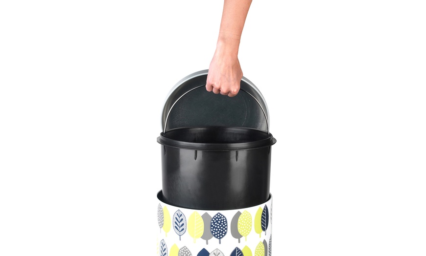 Image 24: Salter Kitchen Pedal Bin 30L