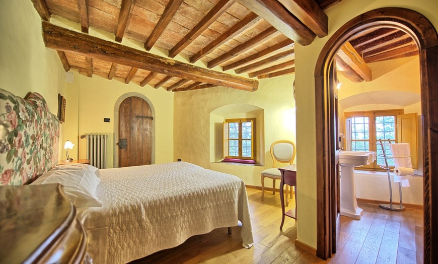 8-Day Tuscan Castle Stay w/ Air & Hotels from Great Value Vacations in ...