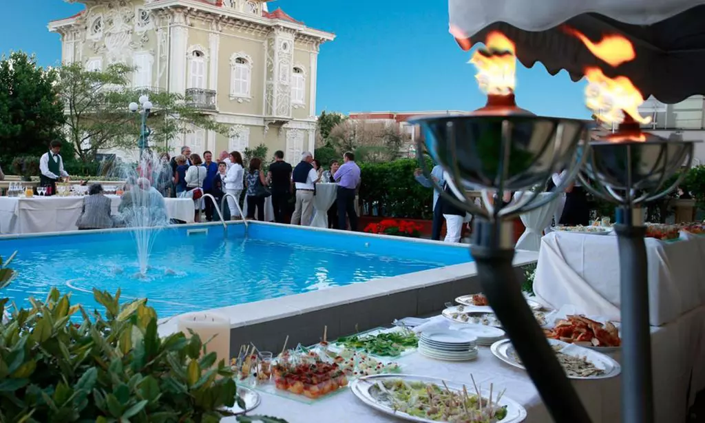 Pesaro 5*: camera Business per 2 in Day-Use o pernottamento con Spa