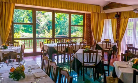 Il menu da 3 o 4 portate con vino per 2 persone al ristorante Parco del Grassano (sconto fino a 58%)