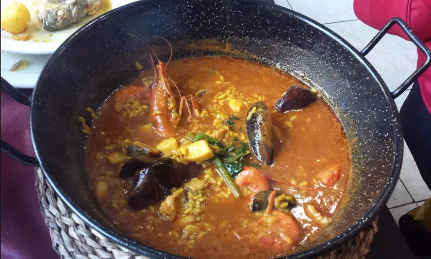 Arroz banda o entrecot de ternera en Restaurante Goyo