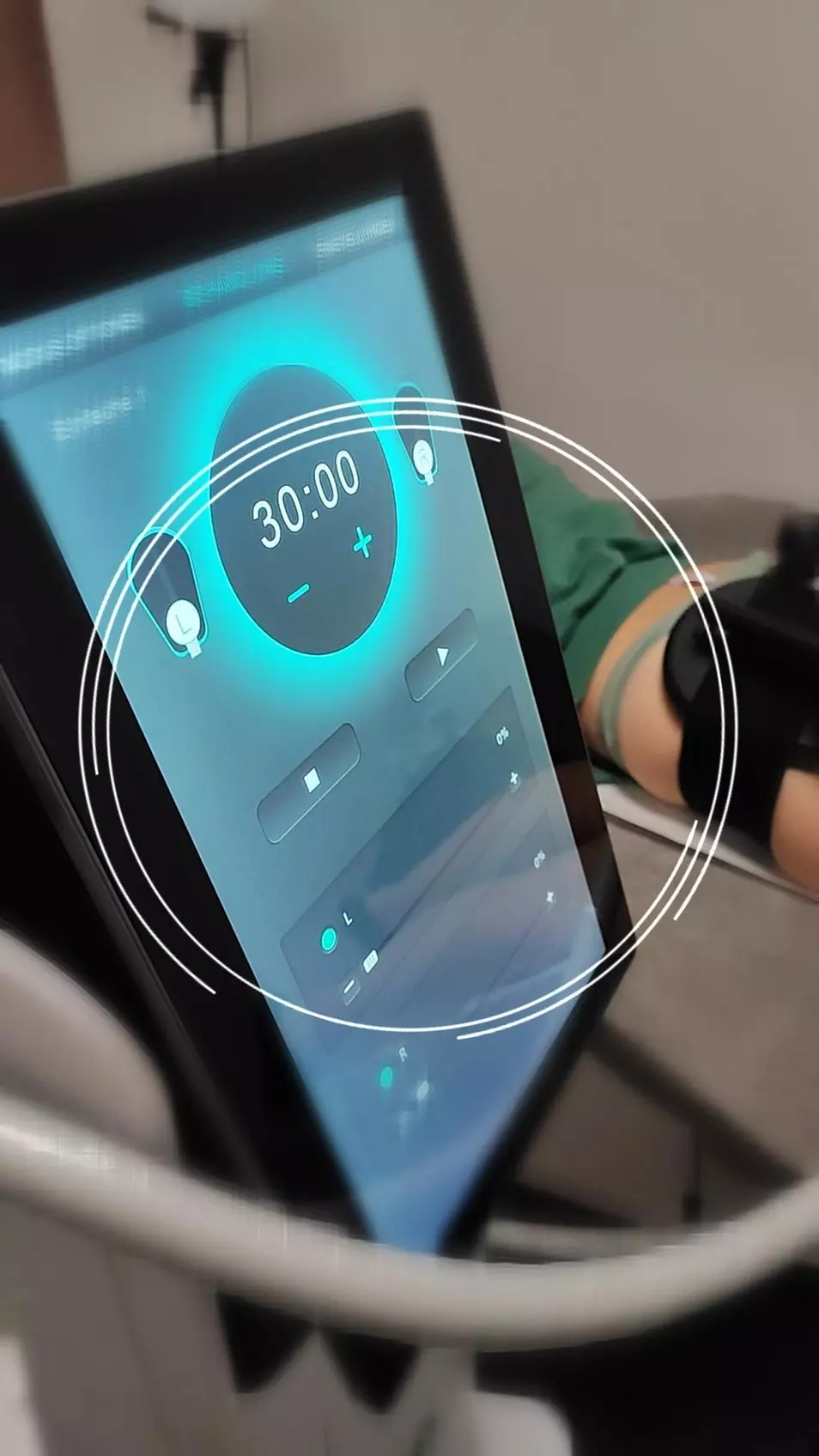 Bis zu 32% Rabatt auf den EMS (elektrische Muskelstimulation) bei ZEMA - Beauty and More