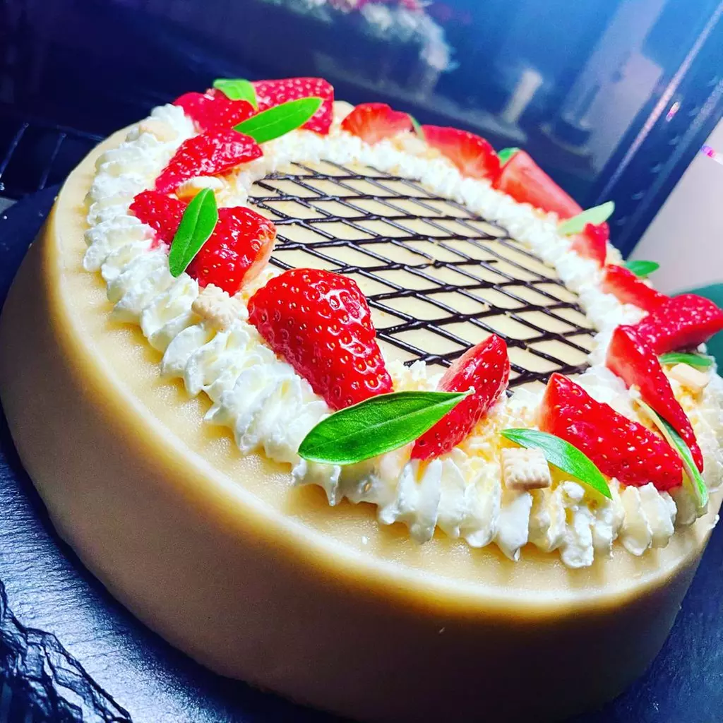 Napolitanische Pizza inkl. Dessert