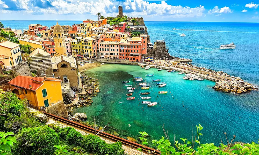 Tavarone di Maissana: 2 o 3 notti in camera con trattamento di mezza pensione per 2 presso l'albergo la Veranda - Primary Image