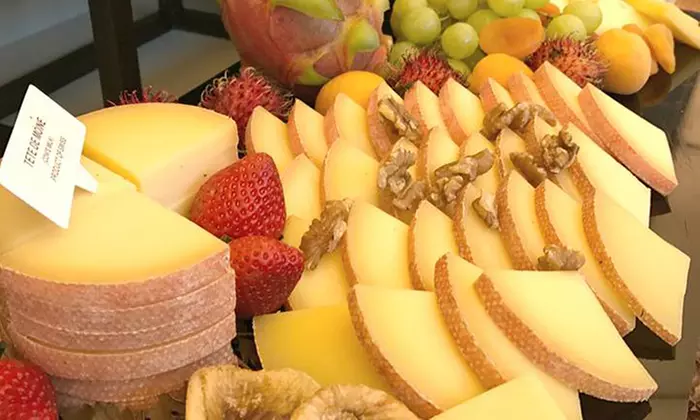 5* Saturday Brunch and: Child (AED 137) or Adult (AED 274)