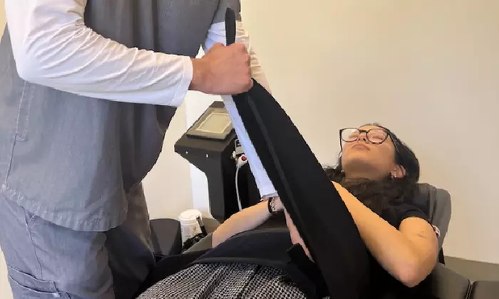 1 or 1.5 Hr Spinal Decompression with Chiropractic Consult or Massage