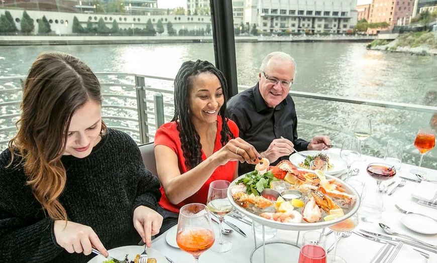 Image 9: Chicago Premier Plus Lunch, Brunch or Dinner Cruises
