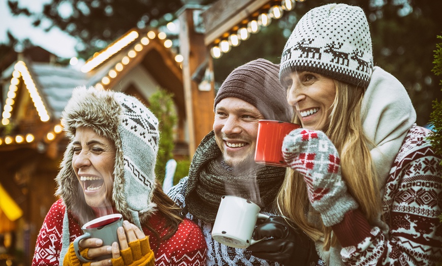 Image 1: Glühwein mit oder ohne Alkohol im Bogenhauser Winterzauberwald